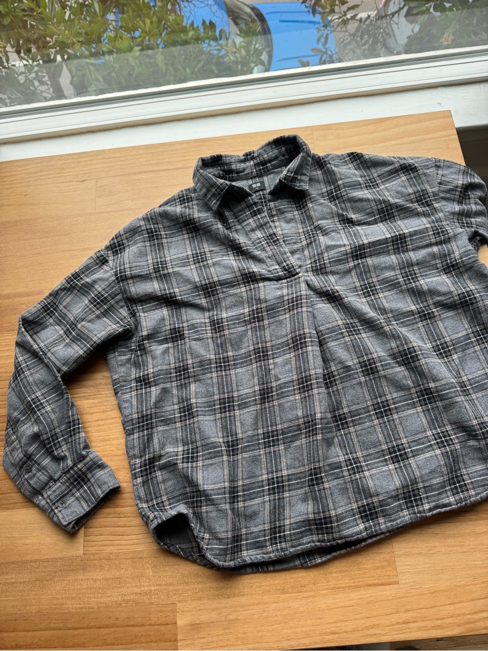 UNIQLO Gray Oversized Plaid Popover Boxy Loose Shirt - Comfy Casual Boyish